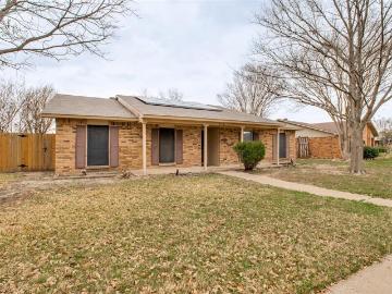 2034 Lewis Trail, Grand Prairie, TX 75052 | MLS #21236