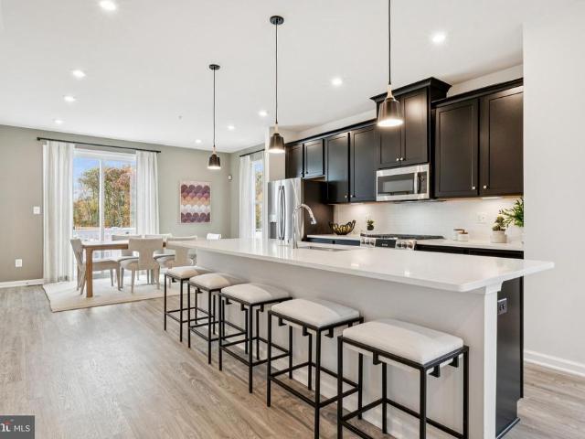 2035 Twisted Oak Place