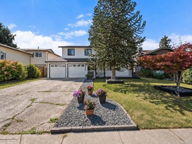 20360 Thorne Avenue, Maple Ridge, BC, V2X 8T9 house for sale | Listing ID R3162 | Royal LePage