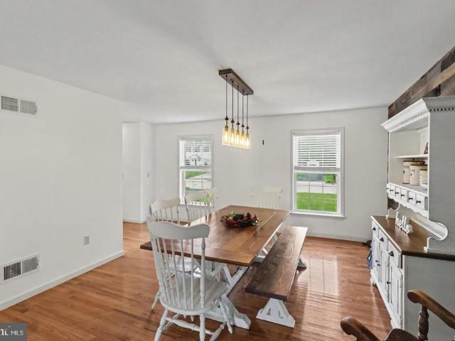2036 Mallard Ln