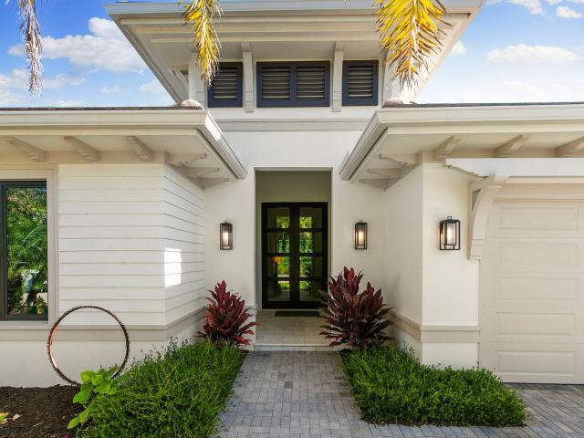 2036 Cambridge Park Drive, Naples, US, FL