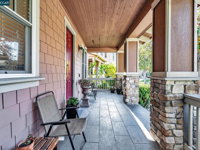 2036 serra ln