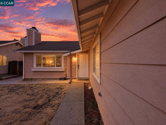 2036 Seward Dr