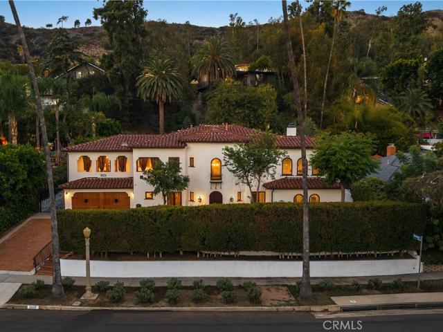 2037 Hill Drive