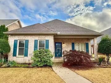 2037 PARK TER SE, DECATUR, AL 35601