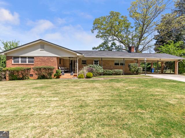 2037 Pine Tree Trail