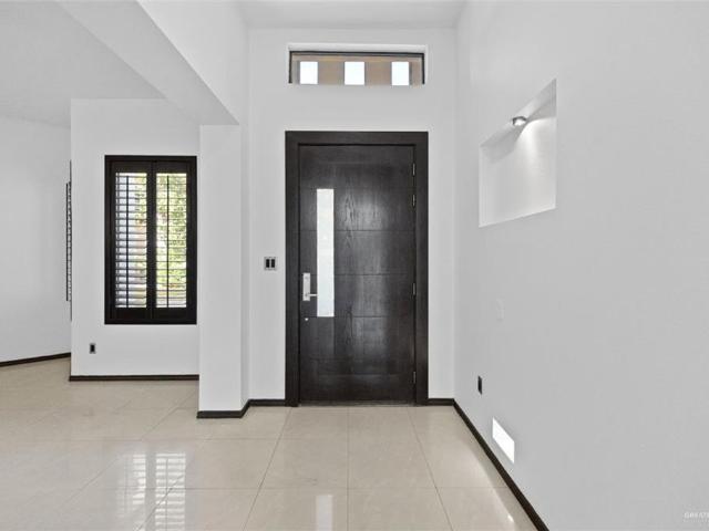 2037 S 45th Street