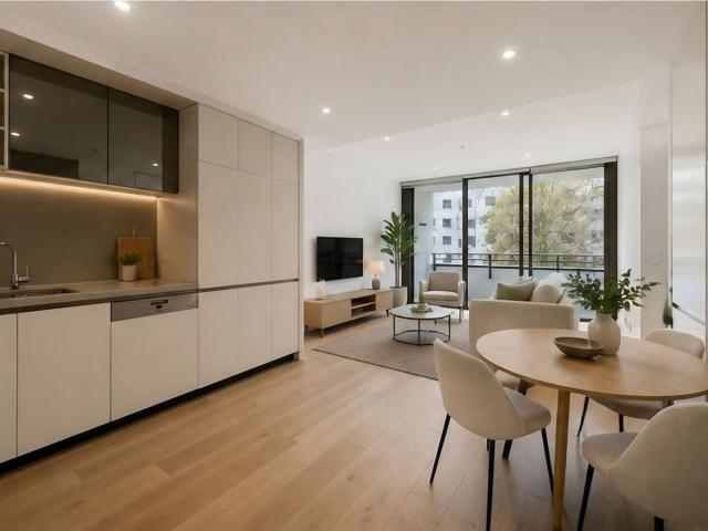 203/81 Harbour Street, Haymarket | Village Property