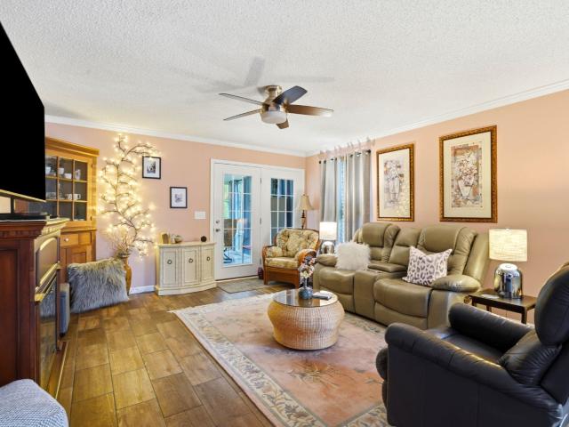 2039 Eastlynn Dr