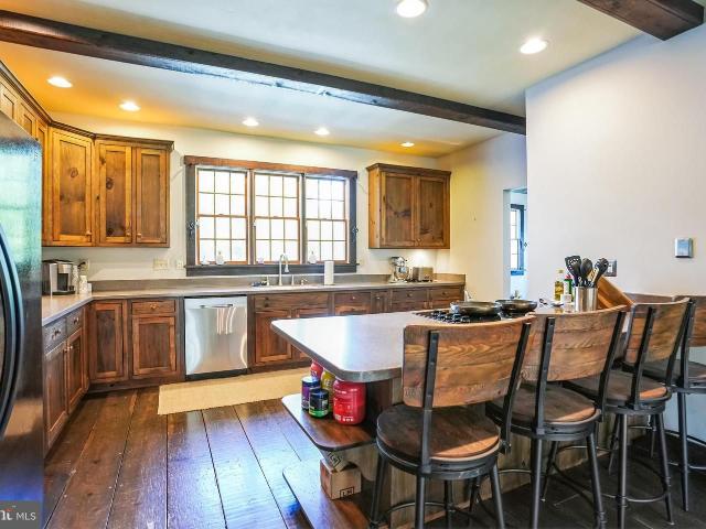 2039 School Road, Pottstown, US, PA