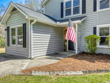 2030 Marshall Trail