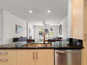 2030 N Pacific Avenue 338