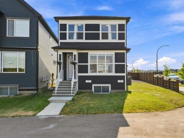2030 Street Se, Calgary, AB, T3M 3W2 house for sale | Listing ID A2333 | Royal LePage