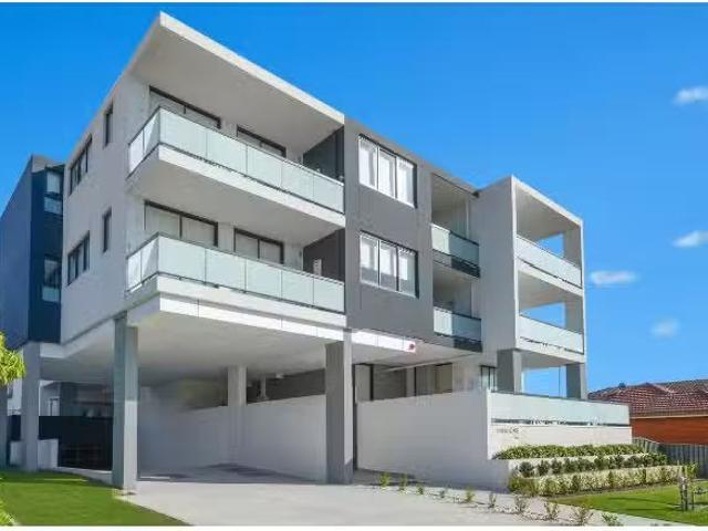 203/116 118 Gladstone Avenue, CONISTON House for rent Listed.