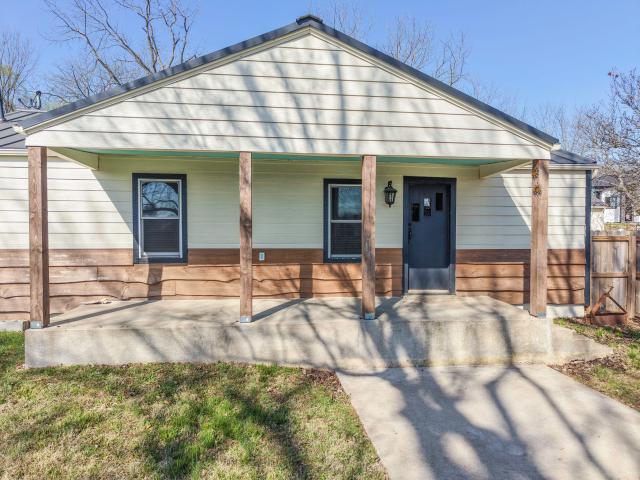 2031 N Farm Rd 197
