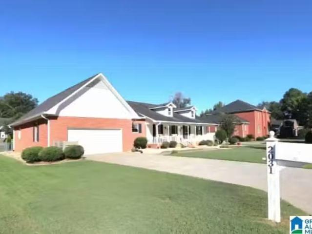 2031 ARROWHEAD DR, SYLACAUGA, AL 35150