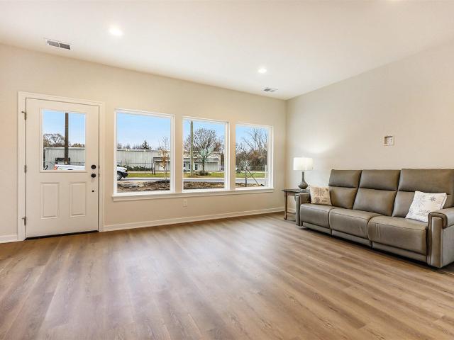 2031 Topaz Lane