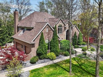 2032 Birch Bluff Drive