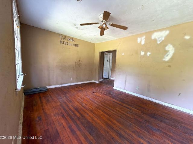 2032 Willow Way