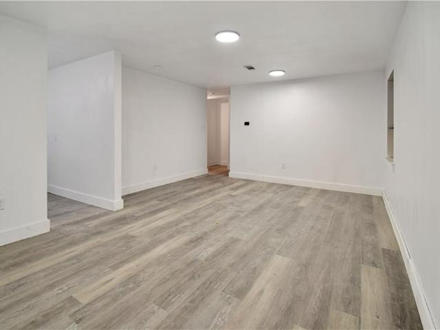 2032 34 JAMES Drive