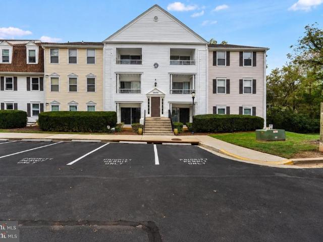 20334 Beaconfield Terrace # 304