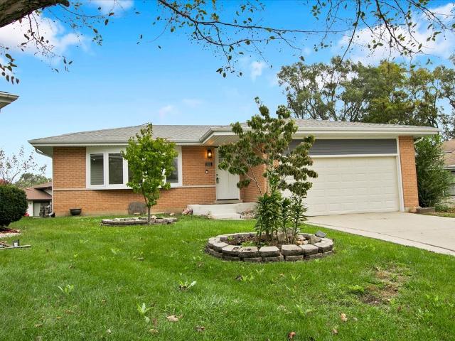 2033 N Wainwright Court