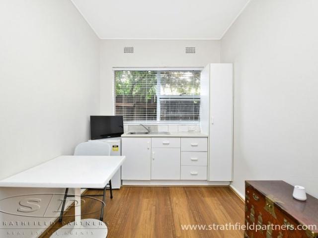 21/33 Angelo Street, Burwood
