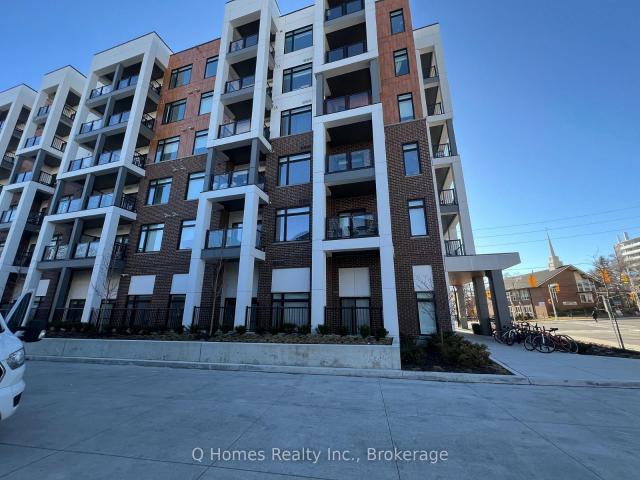 203 165 Canon Jackson Drive, York | Terminated, W13458 | Condos. Ca