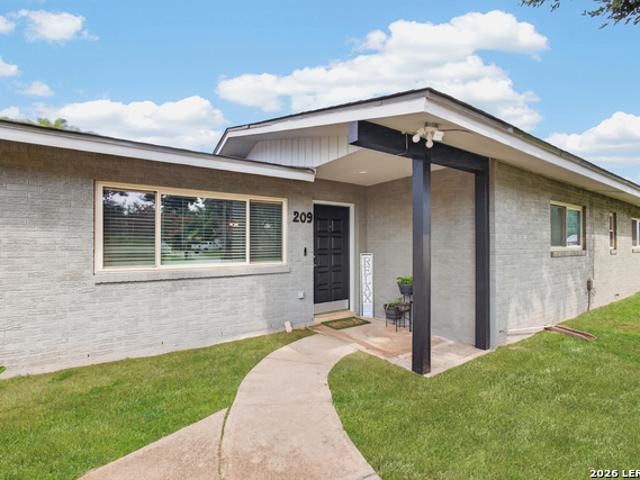 203 & 209 Greenlawn