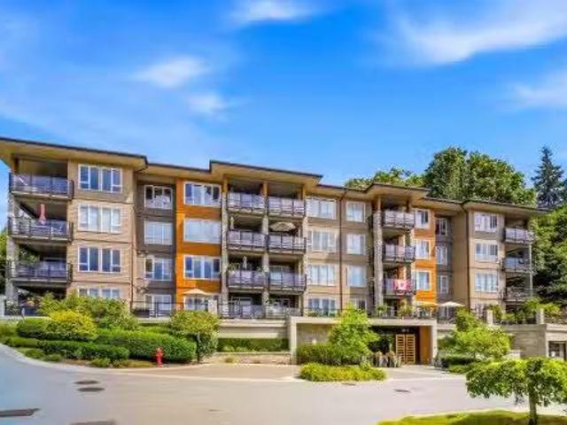 203 3911 Cates Landing Way, North Vancouver, BC, V7G 0A6 Sin.