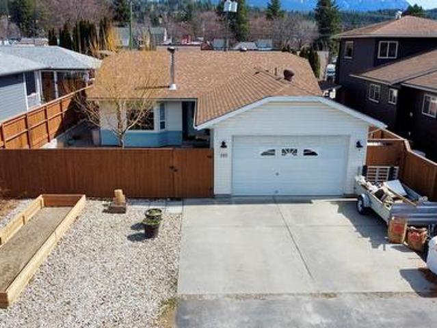 203 7Th Avenue, Nakusp, BC, V0G 1R0 house for sale | Listing ID 10373 | Royal LePage