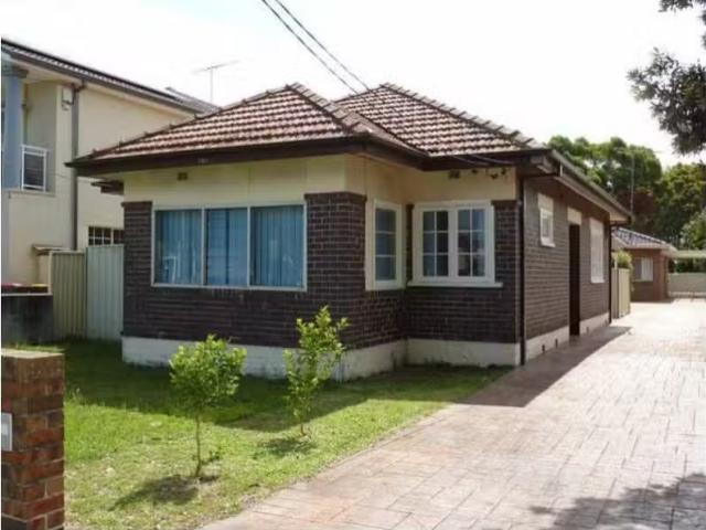 203 Chuter Avenue, Sans Souci House for rent Listed by Jayden.