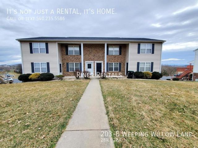 203 B Weeping Willow Lane, 2 beds, 1 full and 1 half bath
