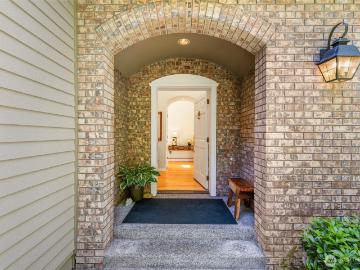 203 Baycliff Drive