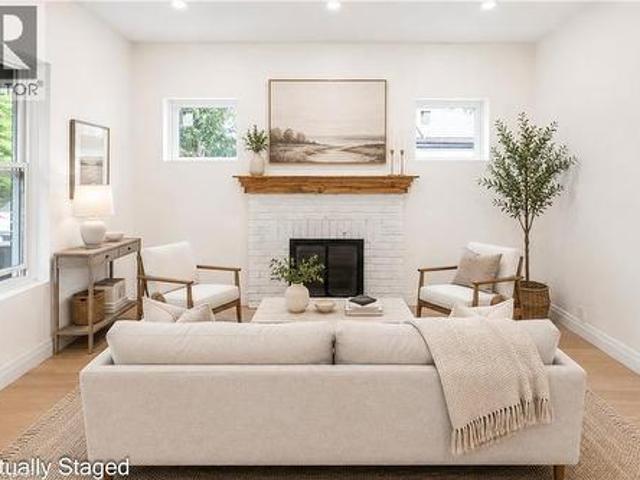 203 Brock Street, Brantford, ON, N3S 5W8 house for sale | Listing ID 40856 | Royal LePage