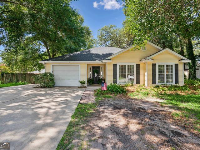 203 Glen Meadows Circle