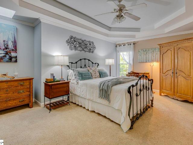 203 Greenview Circle