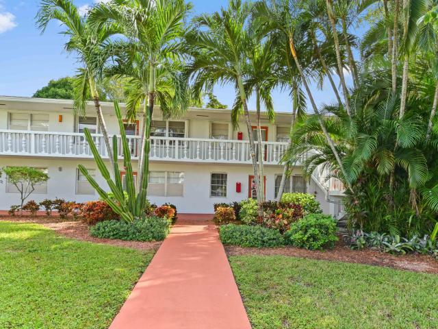 203 Ellesmere D, Deerfield Beach, FL 33442 | MLS #R11033