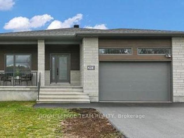 203 Filion Street, Russell, ON, K0A 1W0 house for sale | Listing ID X13561 | Royal LePage