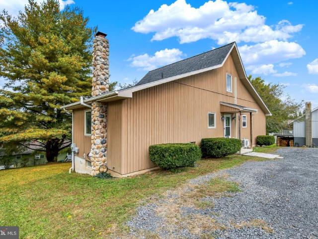 203 Hatchet Cove