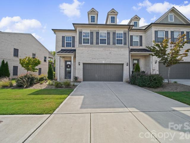 203 Heathbrook Lane