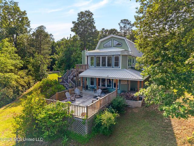 203 John Henry Lake Road
