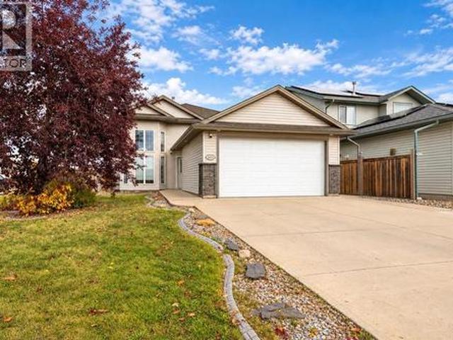 203 Laurier Lane, Fort Mcmurray, AB, T9K 2K3 house for sale | Listing ID A2348 | Royal LePage