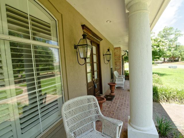 203 Lake Circle