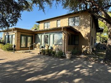 203 N B N Rockwall Ave, Terrell, TX 75160 | MLS #21170