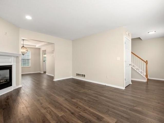 203 Northglen Ct