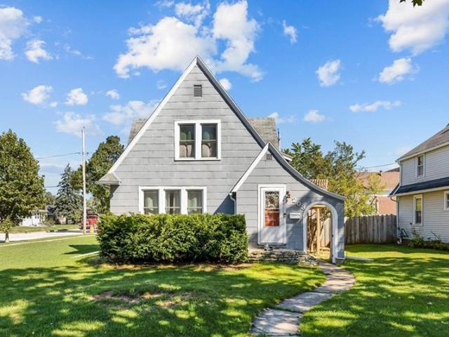 203 S Walnut St, Kimberly, WI 54136