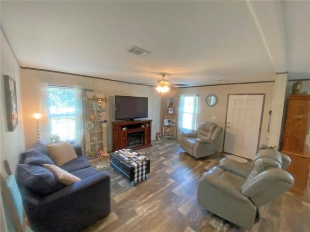 203 SW 5th Ave, Palatka, FL 32177 | MLS #GC538504