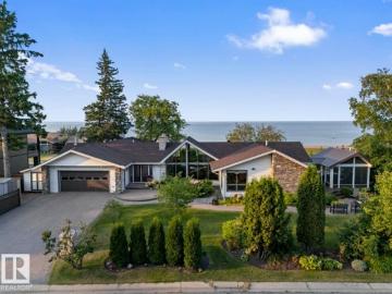 203 Pine Avenue, Cold Lake, AB, T9M 1E5 house for sale | Listing ID E4482 | Royal LePage