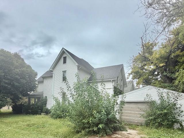 203 W Locust Street